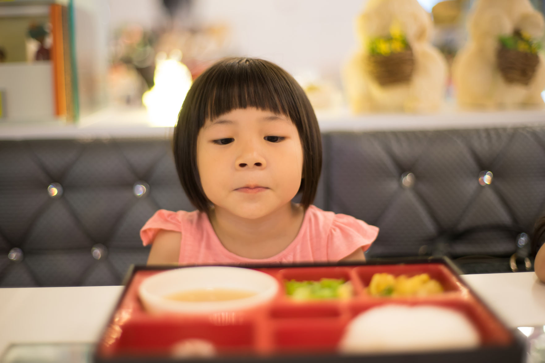 Kid in restaurant